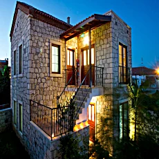 İnce Kara Apart 